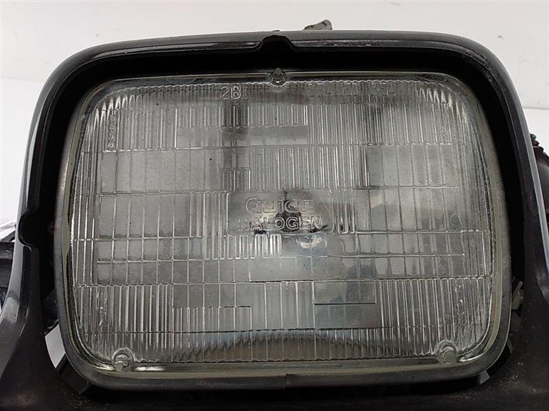 Chevrolet Corvette Front Right Head Light