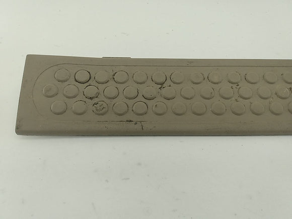 Ford Excursion Pair Of Front Door Sill Trim Panels