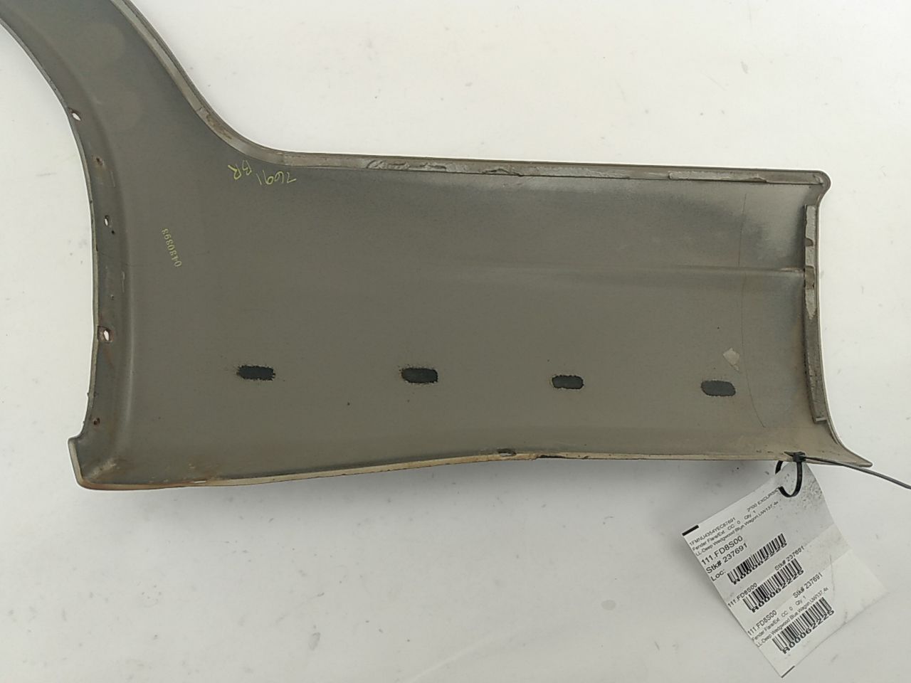 Ford Excursion Rear Right Fender Flare