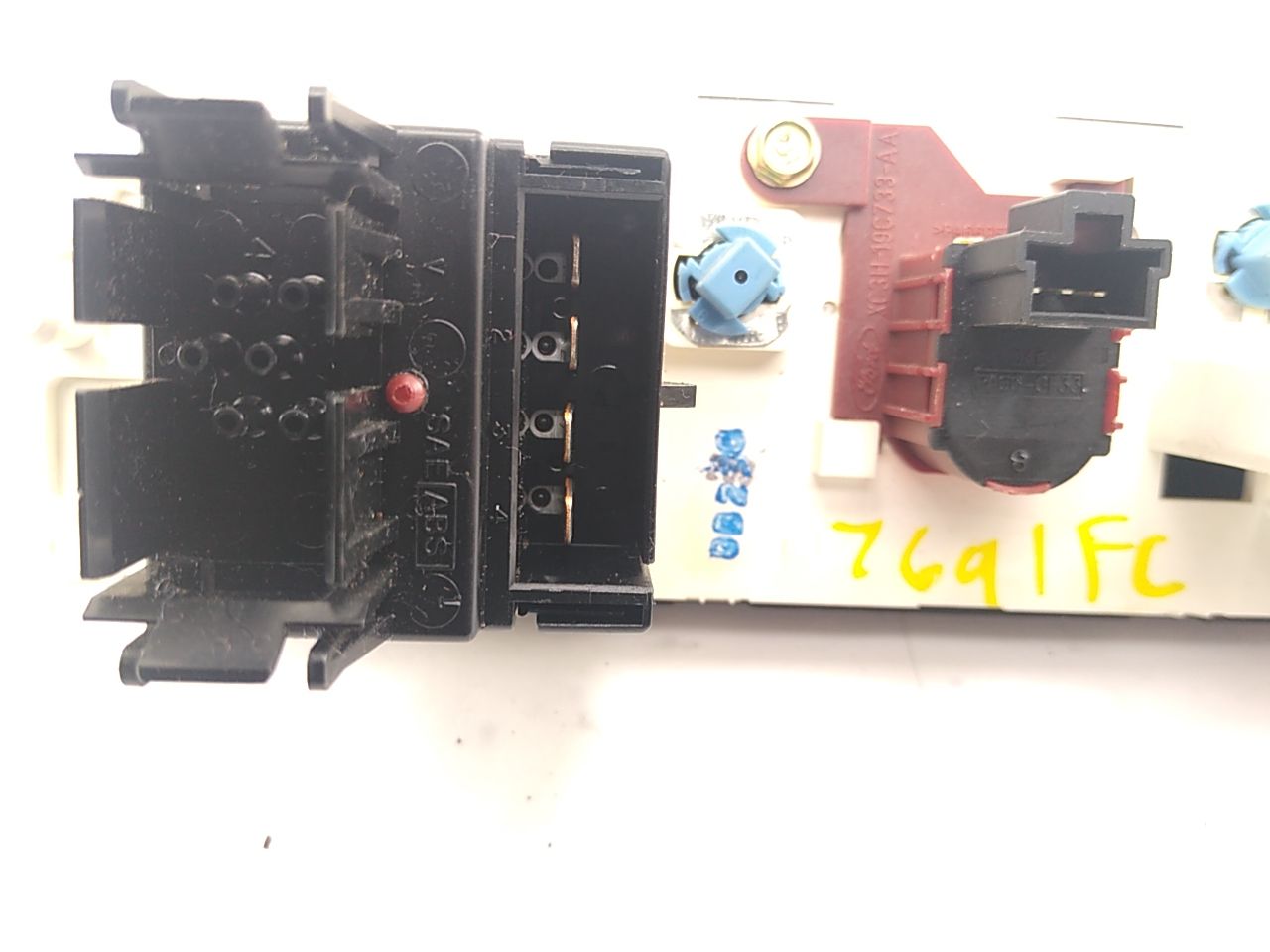 Ford Excursion Temperature Control Panel