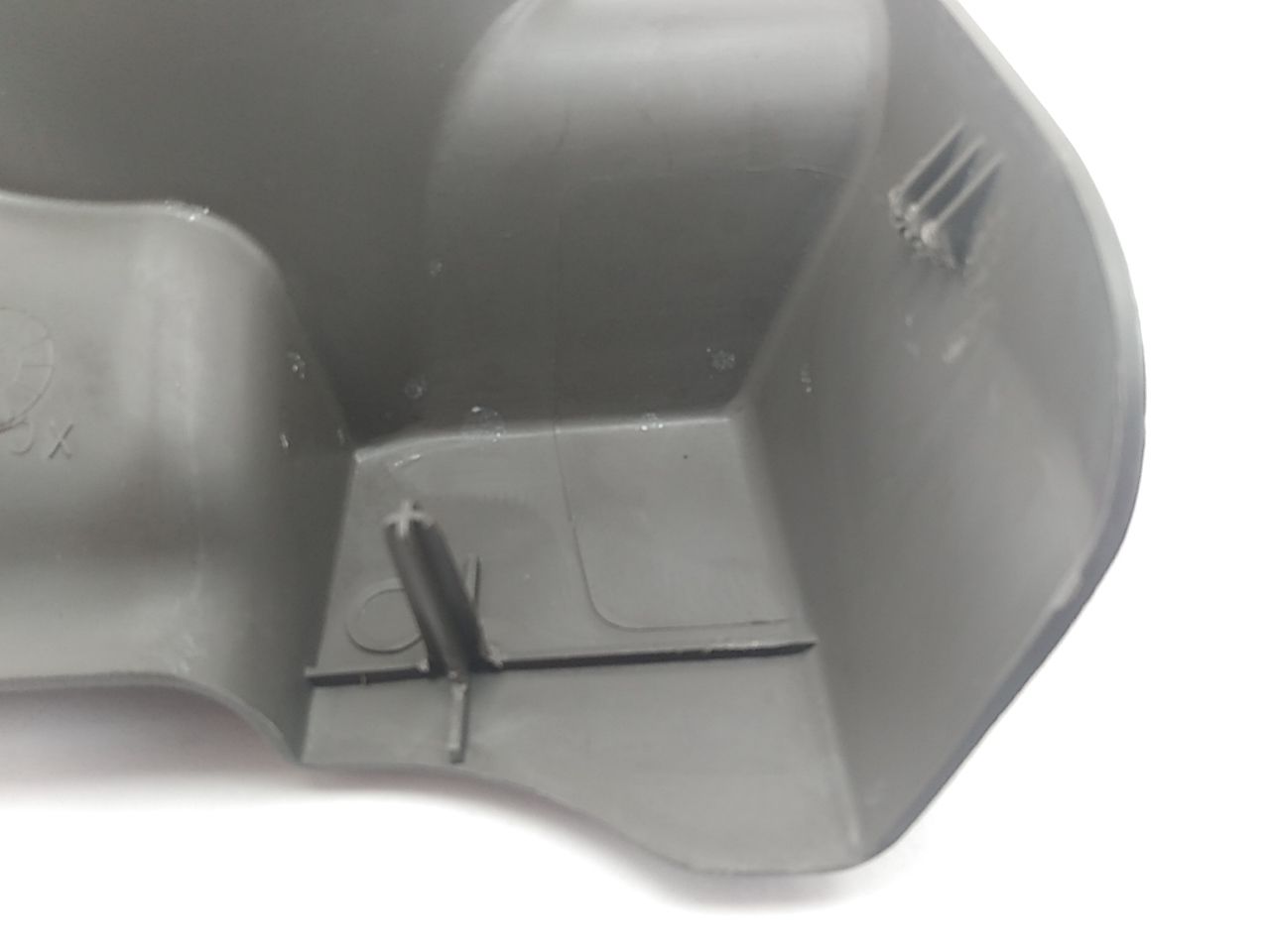 Ford Excursion Front Center Cupholder