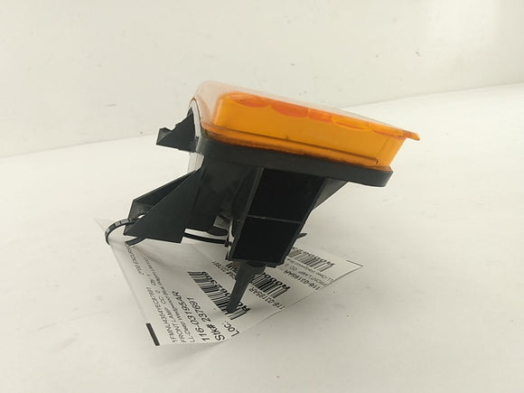 Ford Excursion Front Right Marker Light