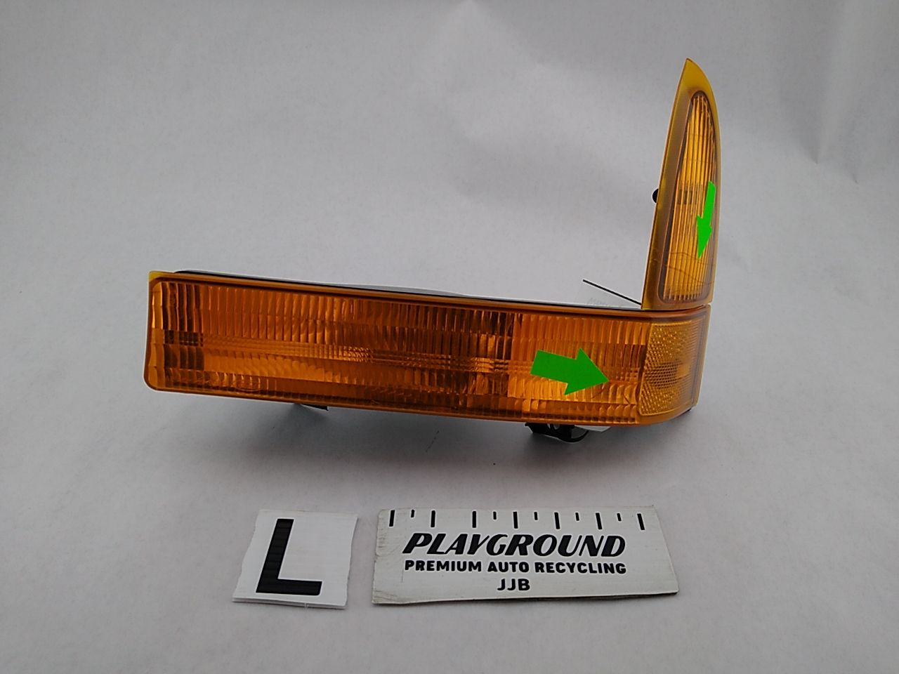 Ford Excursion Front Left Marker Light