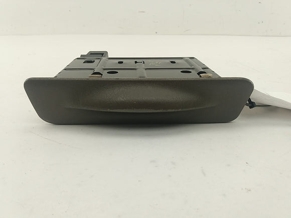 Ford Excursion Front Center Cupholders