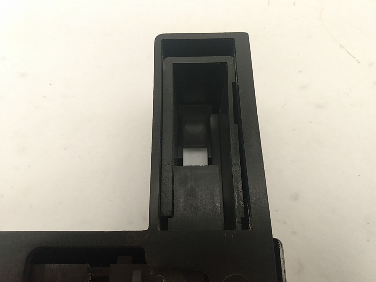 Ford Excursion Front Center Cupholders