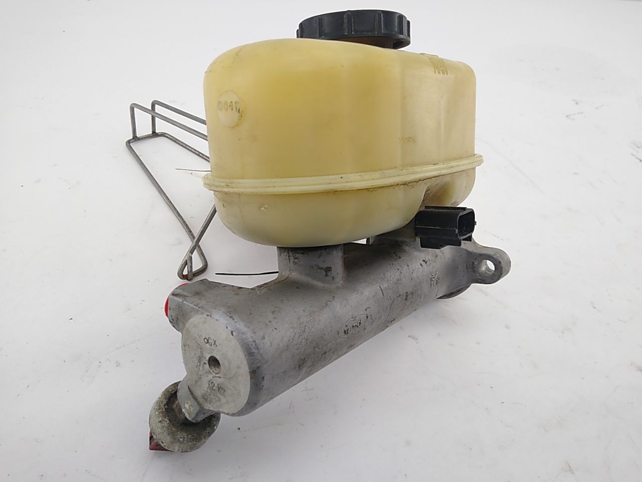 Ford Excursion Brake Fluid Reservoir