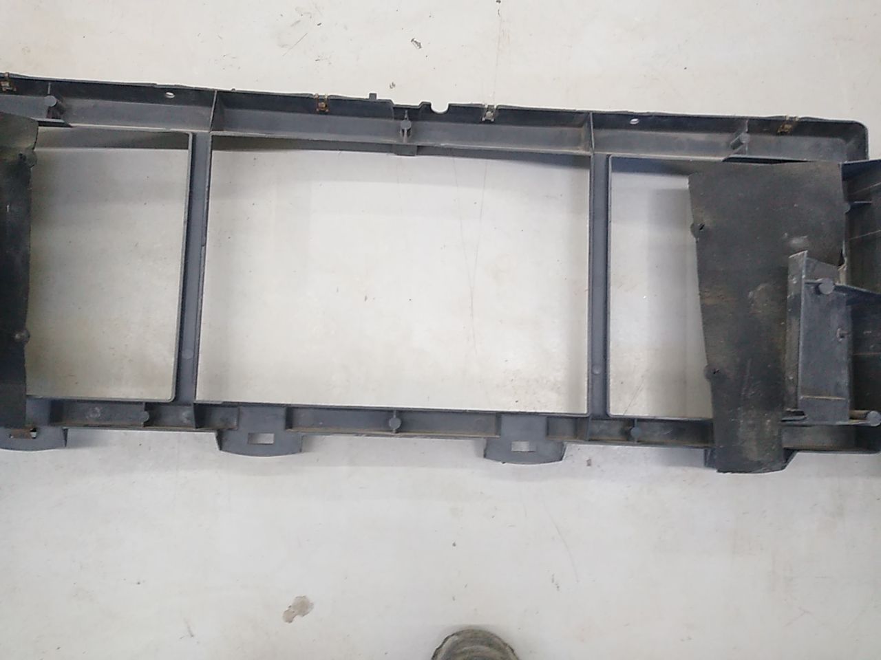 Ford Excursion Front Bumper Filler