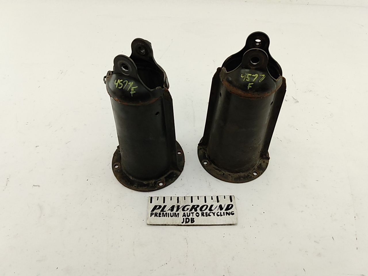 Land Rover Discovery  Pair Of Front Shock Tower Turrets