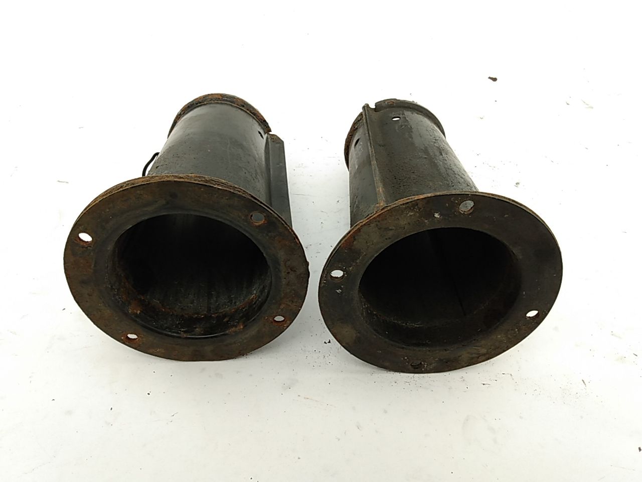 Land Rover Discovery  Pair Of Front Shock Tower Turrets