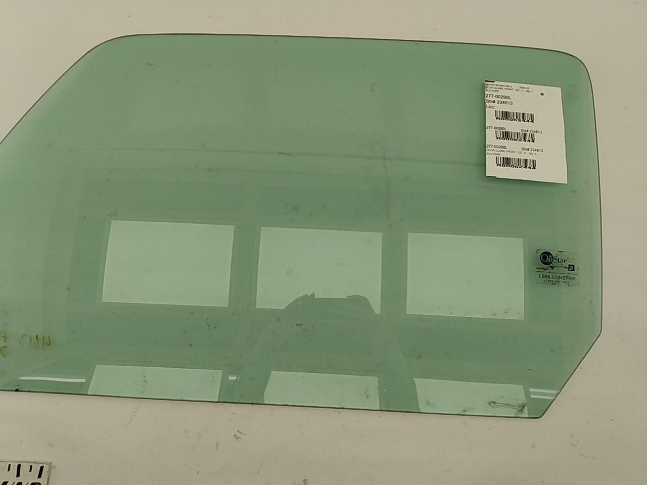 Hummer H3 Front Left Door Glass