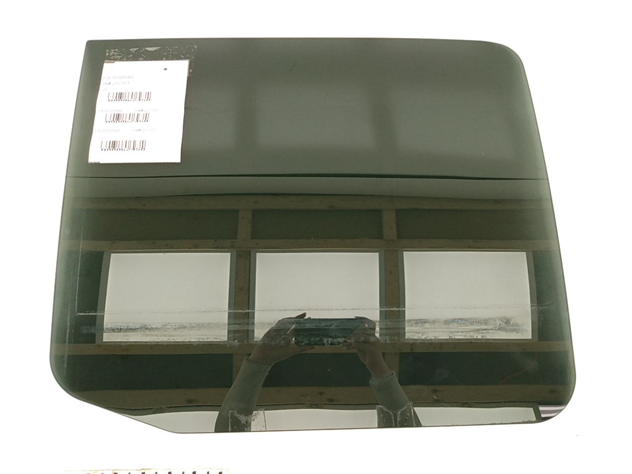 Hummer H3 Rear Right Door Glass