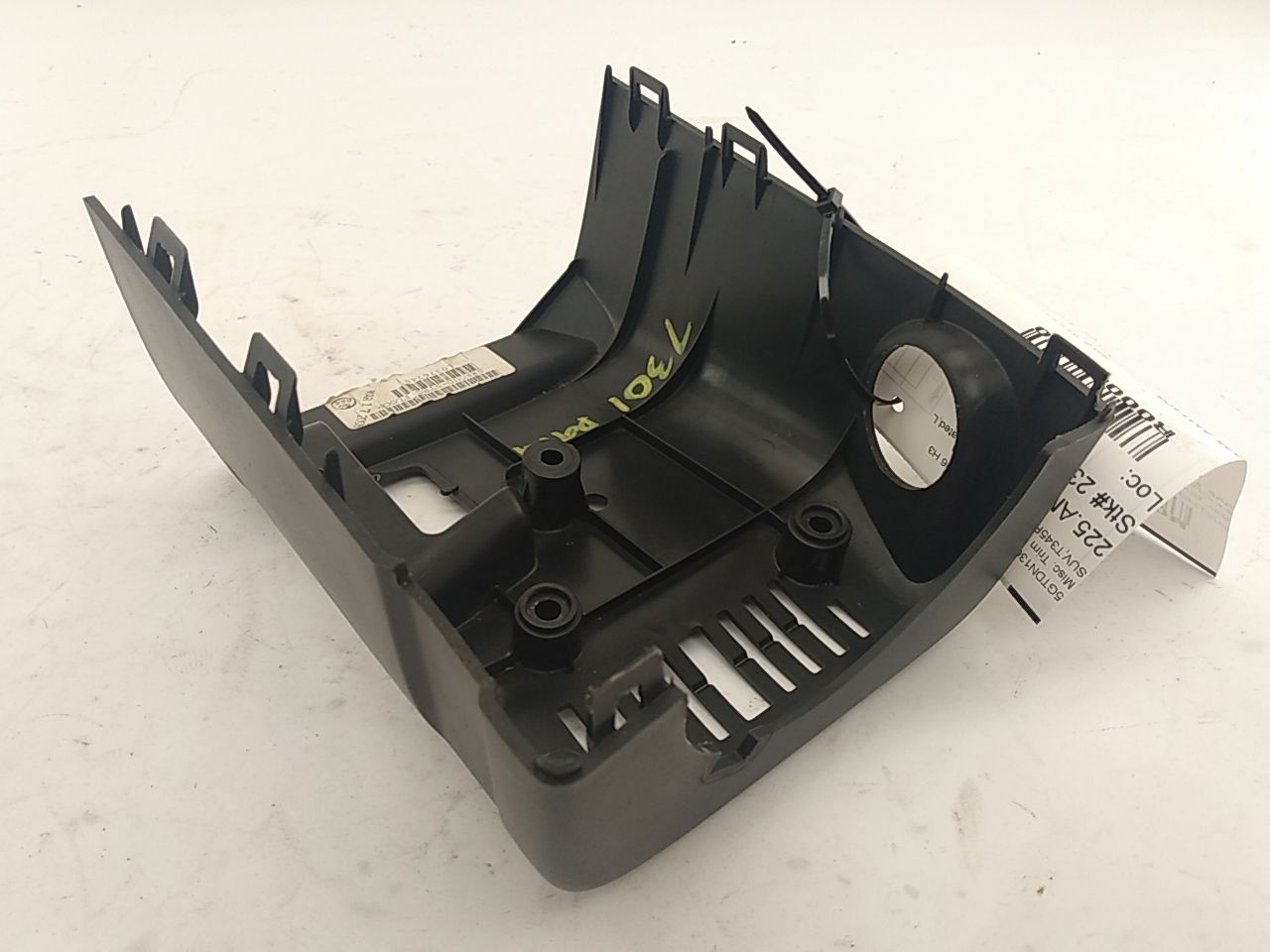 Hummer H3 Lower Steering Column Cover