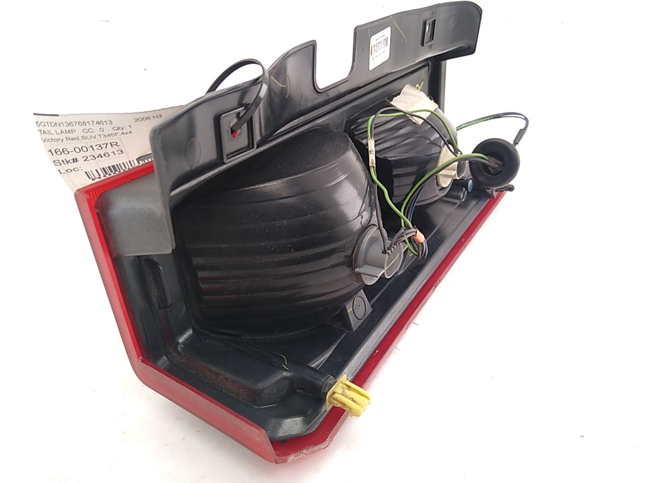 Hummer H3 Rear Right Tail Lamp Assembly