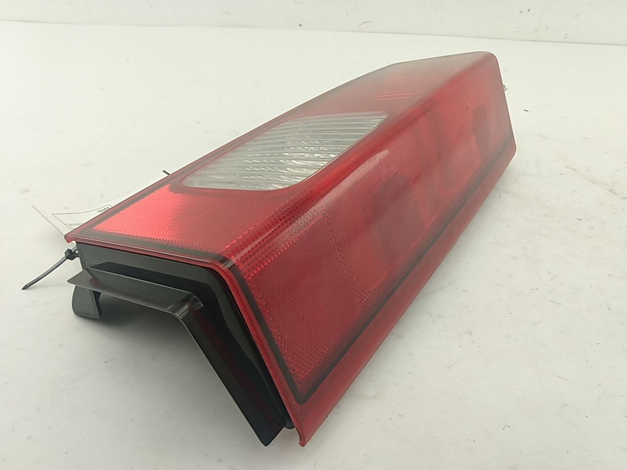 Hummer H3 Rear Right Tail Lamp Assembly - 0