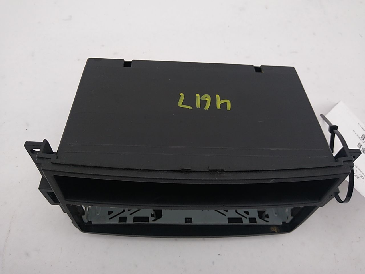 Hummer H3 Radio Trim (Aftermarket)