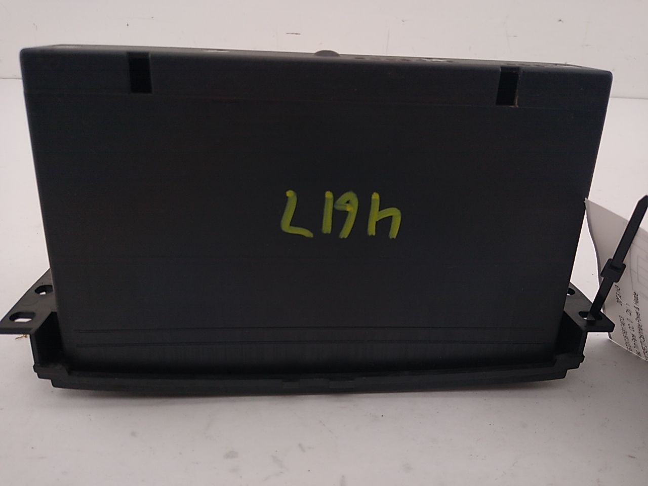 Hummer H3 Radio Trim (Aftermarket)