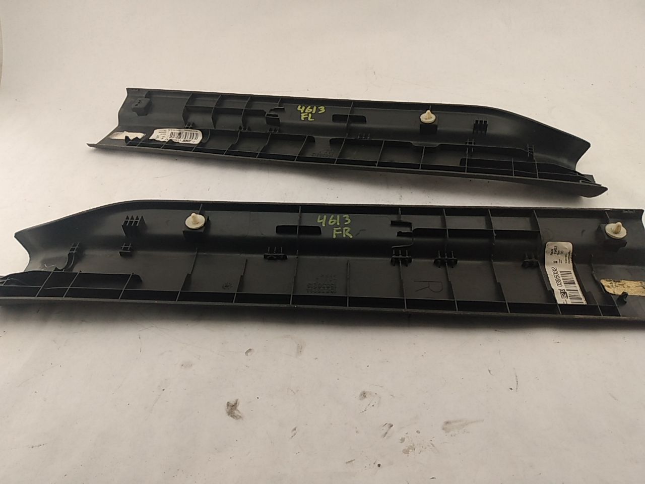 Hummer H3 Pair Of Front Door Sill Plates