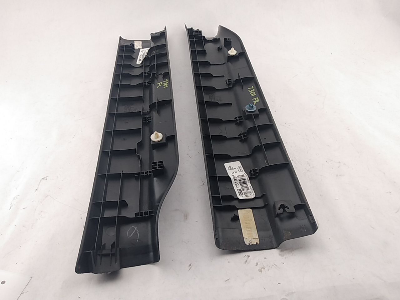 Hummer H3 Pair Of Front Door Sill Plates