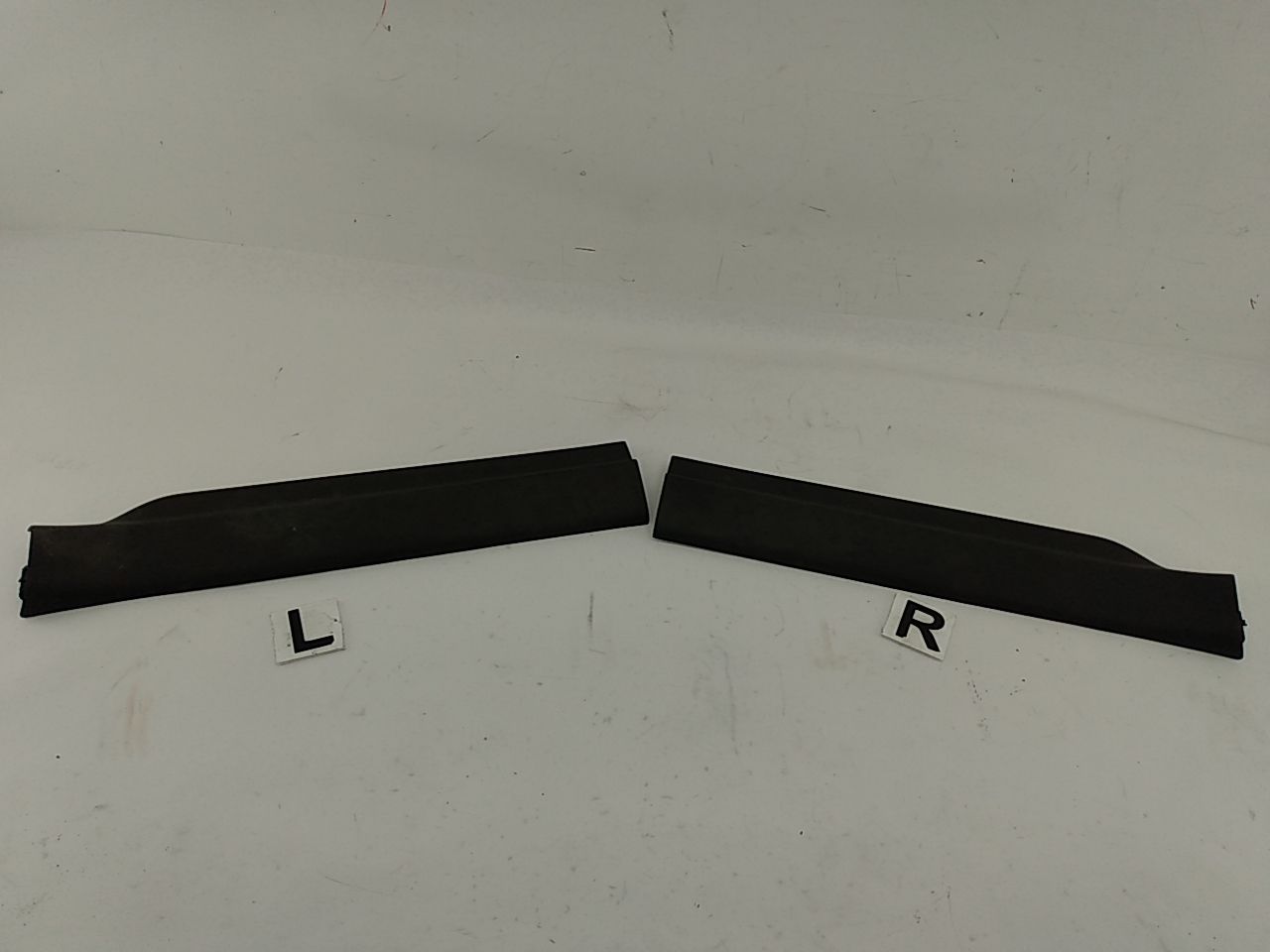 Hummer H3 Pair Of Front Door Sill Plates