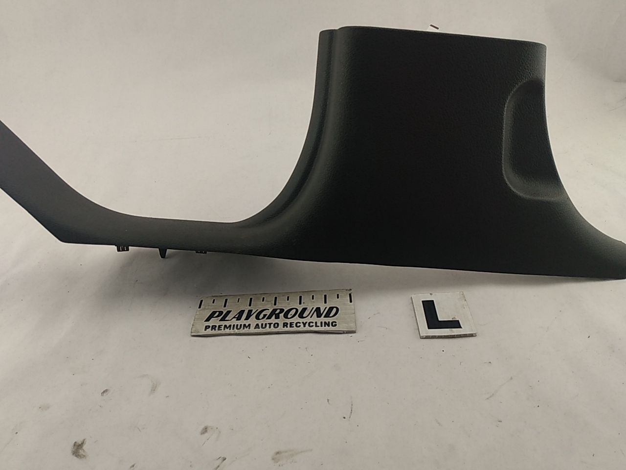 Hummer H3 Lower Left B Pillar Trim