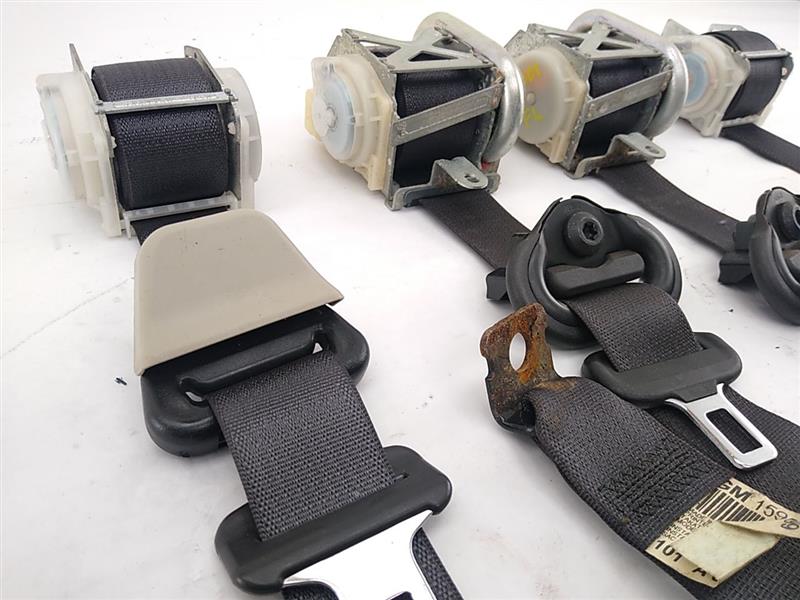 Hummer H3 Set Of Four Seat Belts