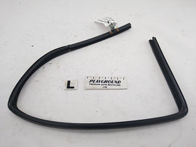 Hummer H3 Front Left Door Moulding