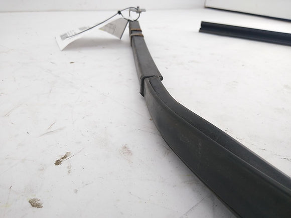 Hummer H3 Front Left Door Moulding