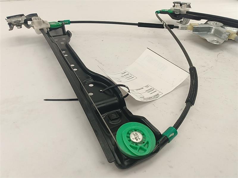 Hummer H3 Front Right Window Regulator