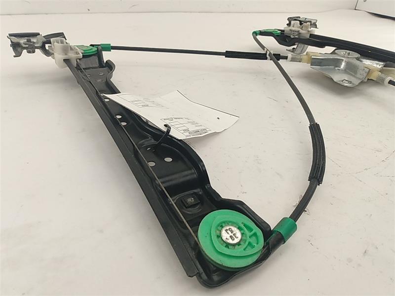 Hummer H3 Front Right Window Regulator