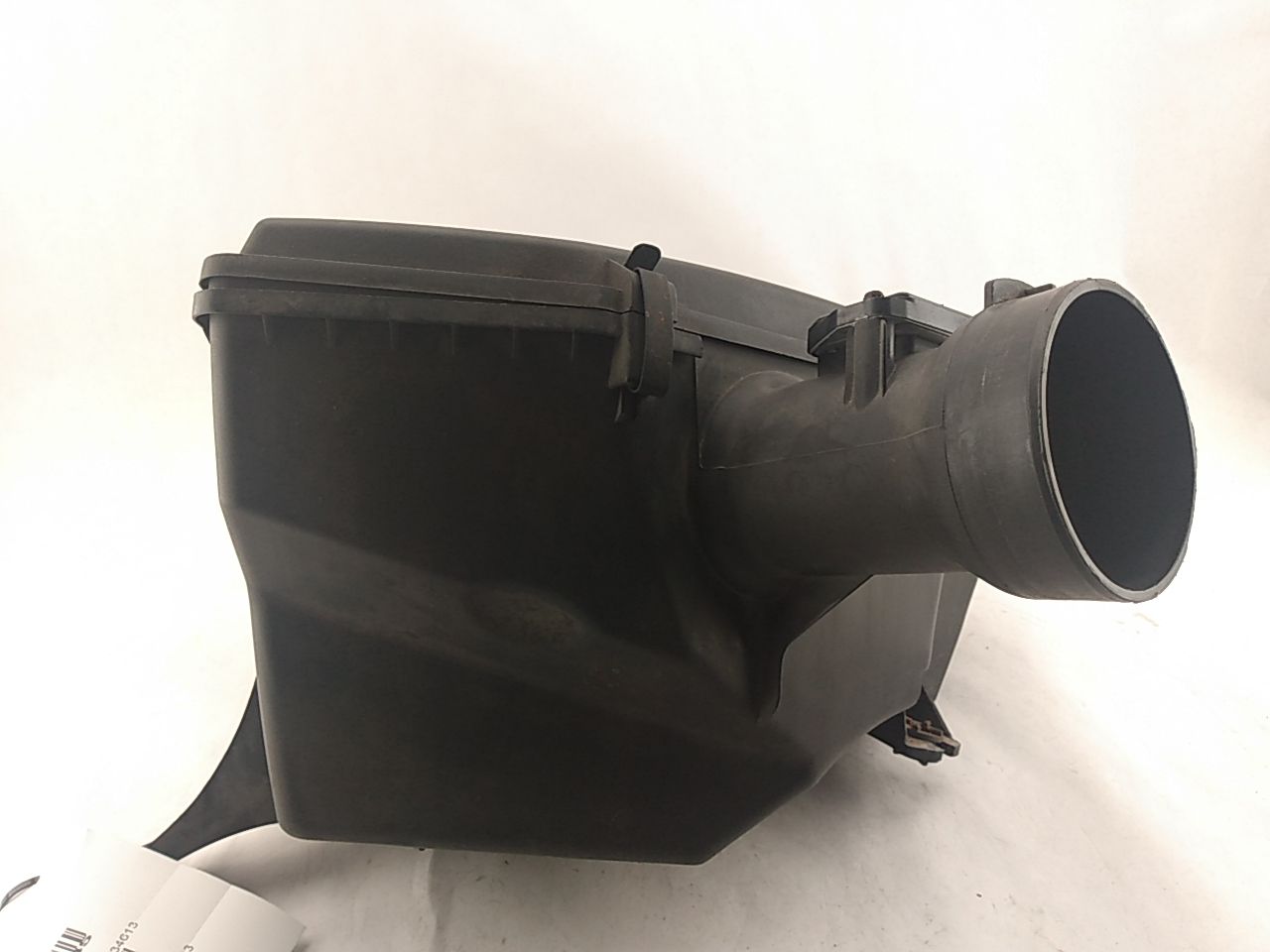 Hummer H3 Air Cleaner Housing