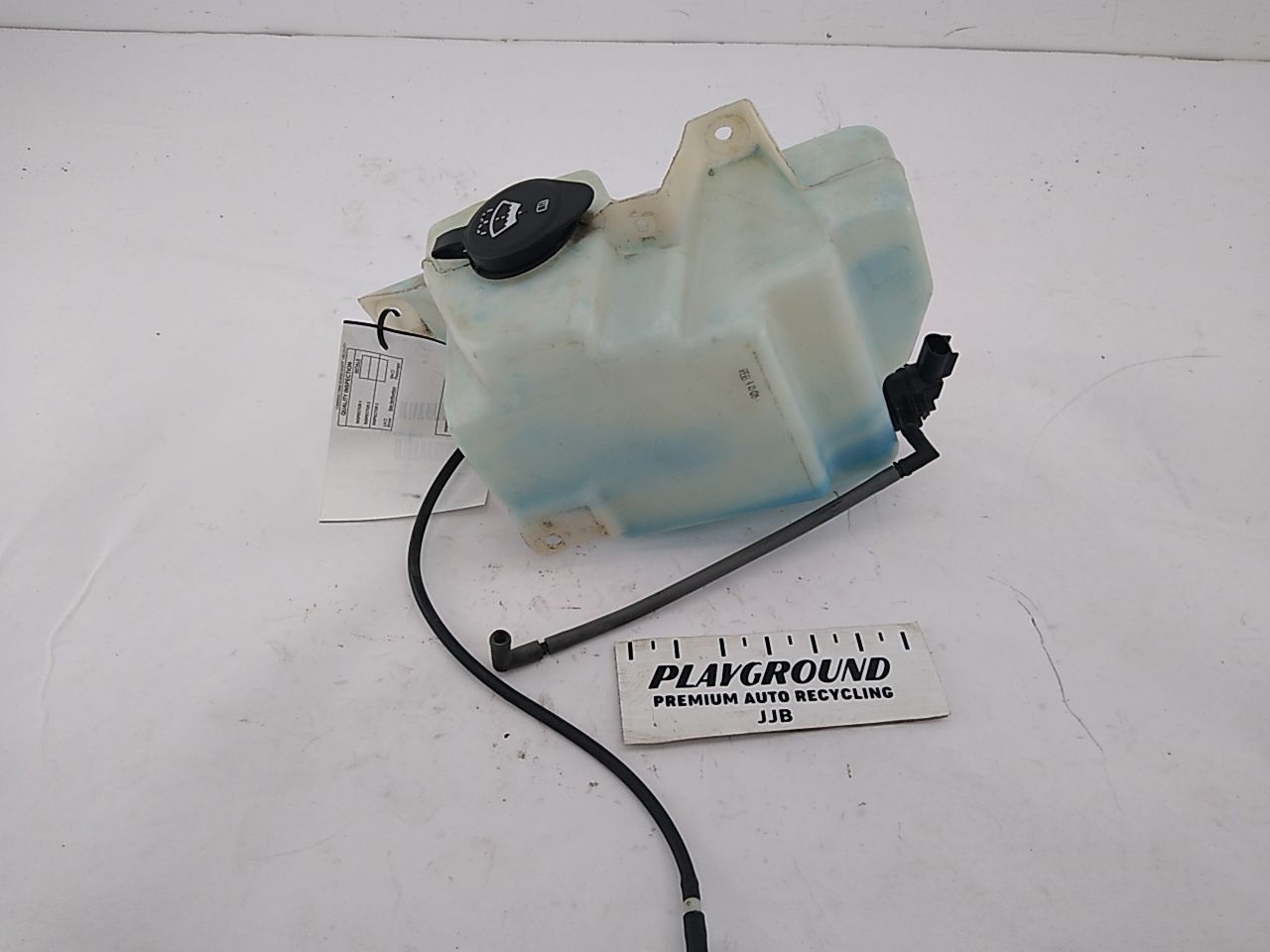 Hummer H3 Windshield Washer Reservoir