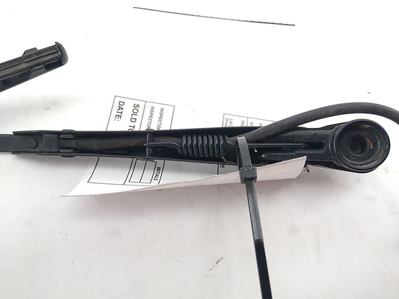 Hummer H3 Rear Wiper Arm