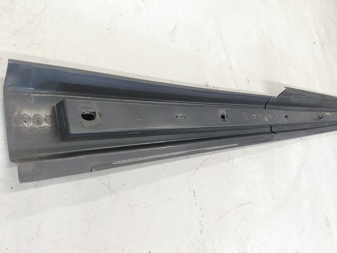 Hummer H3 Right Side Luggage Rack Rail