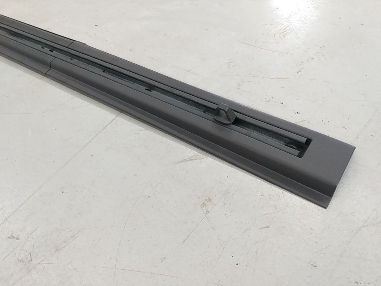 Hummer H3 Right Side Luggage Rack Rail