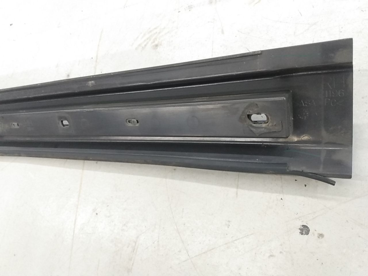 Hummer H3 Right Side Luggage Rack Rail