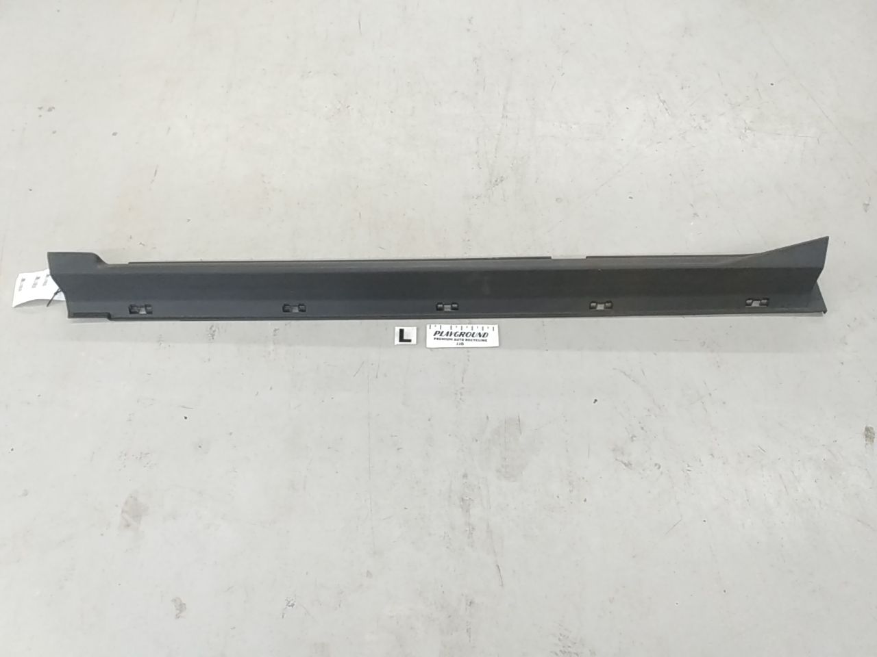 Hummer H3 Left Side Skirt