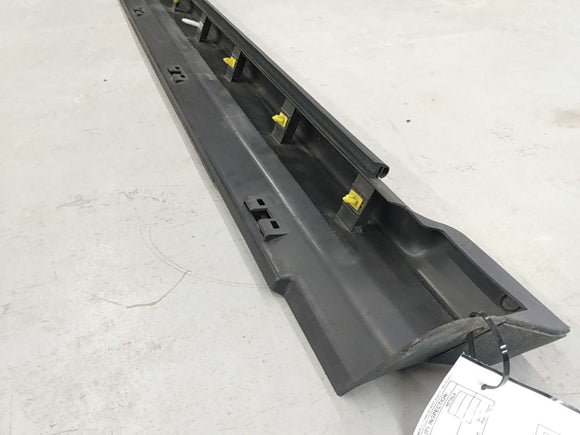 Hummer H3 Left Side Skirt