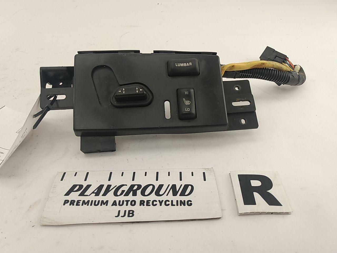 Hummer H3 Front Right Seat Switch Assembly