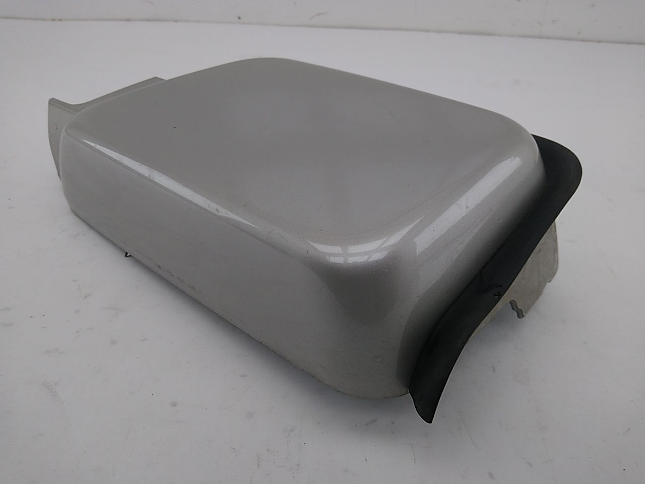 Hummer H3 Front Right Hood Cowl Vent Cap