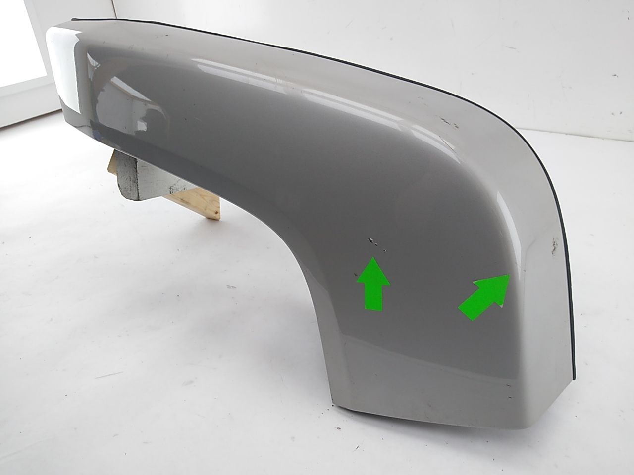 Hummer H3 Rear Left Door Moulding