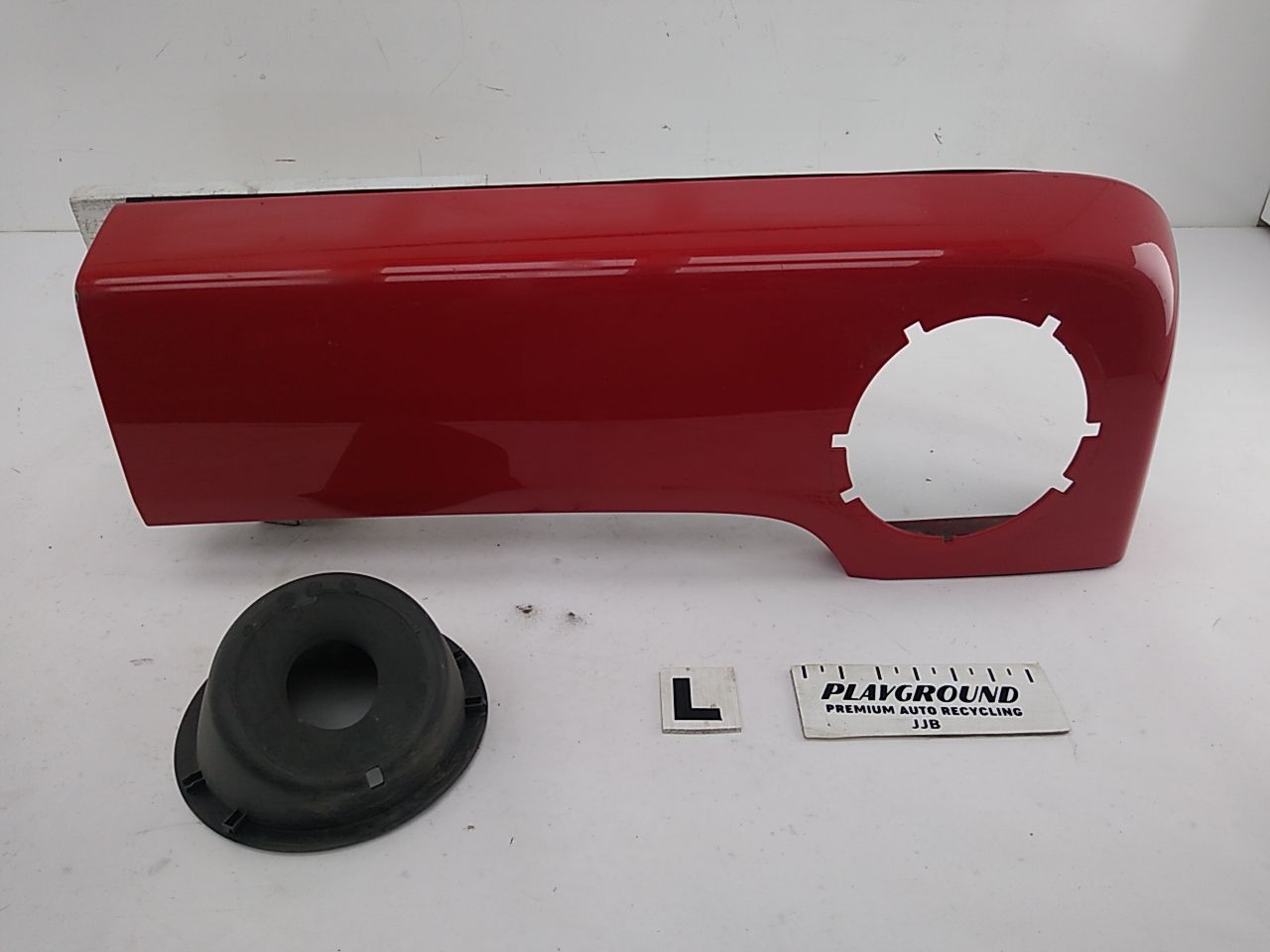 Hummer H3 Rear Left Quarter Moulding