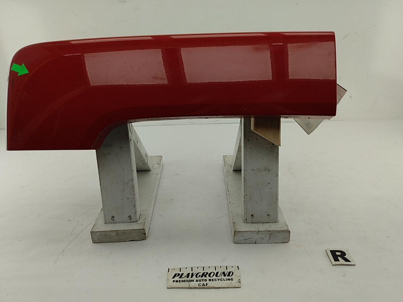 Hummer H3 Rear Right Quarter Moulding