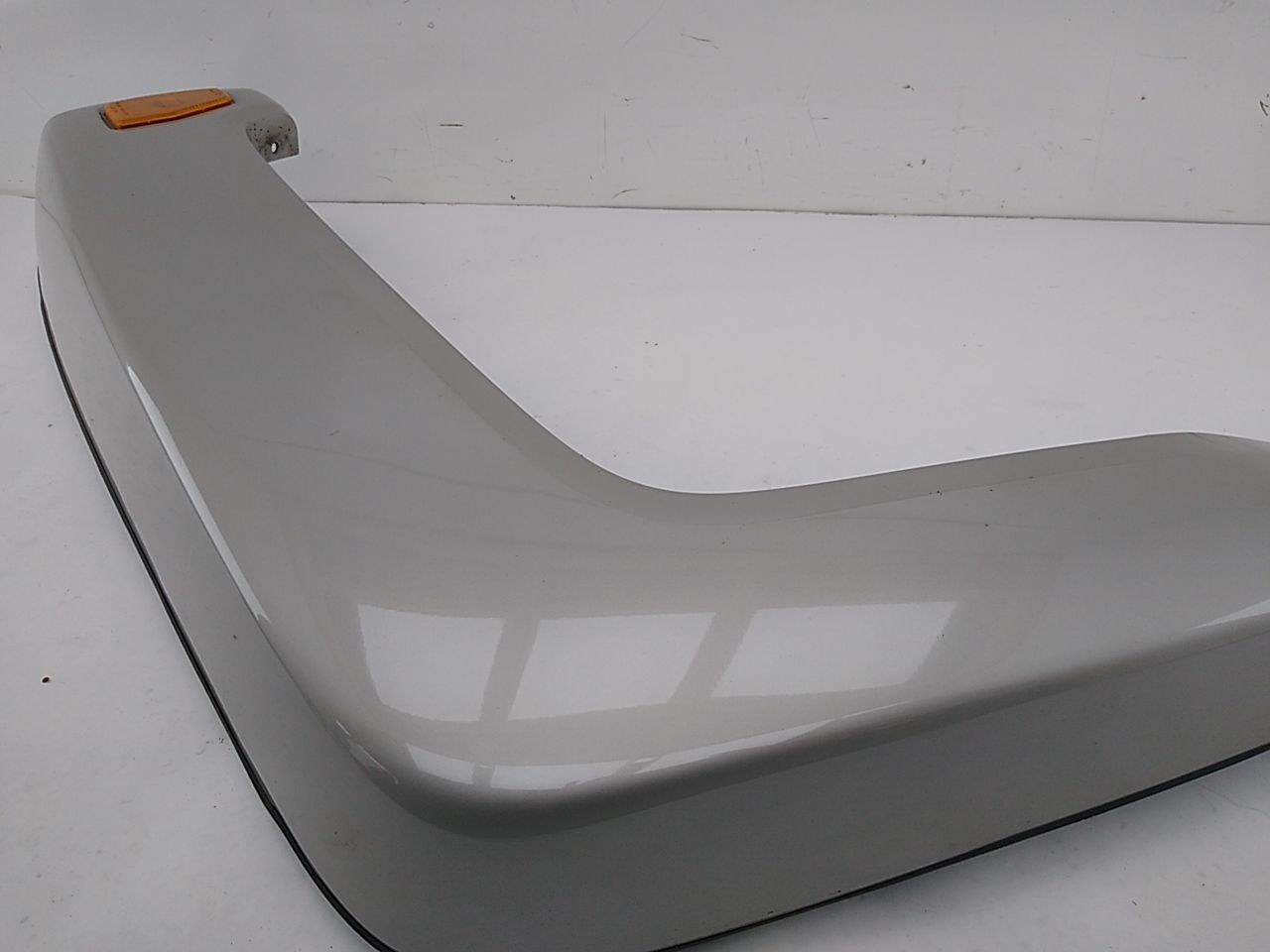 Hummer H3 Front Right Fender Moulding