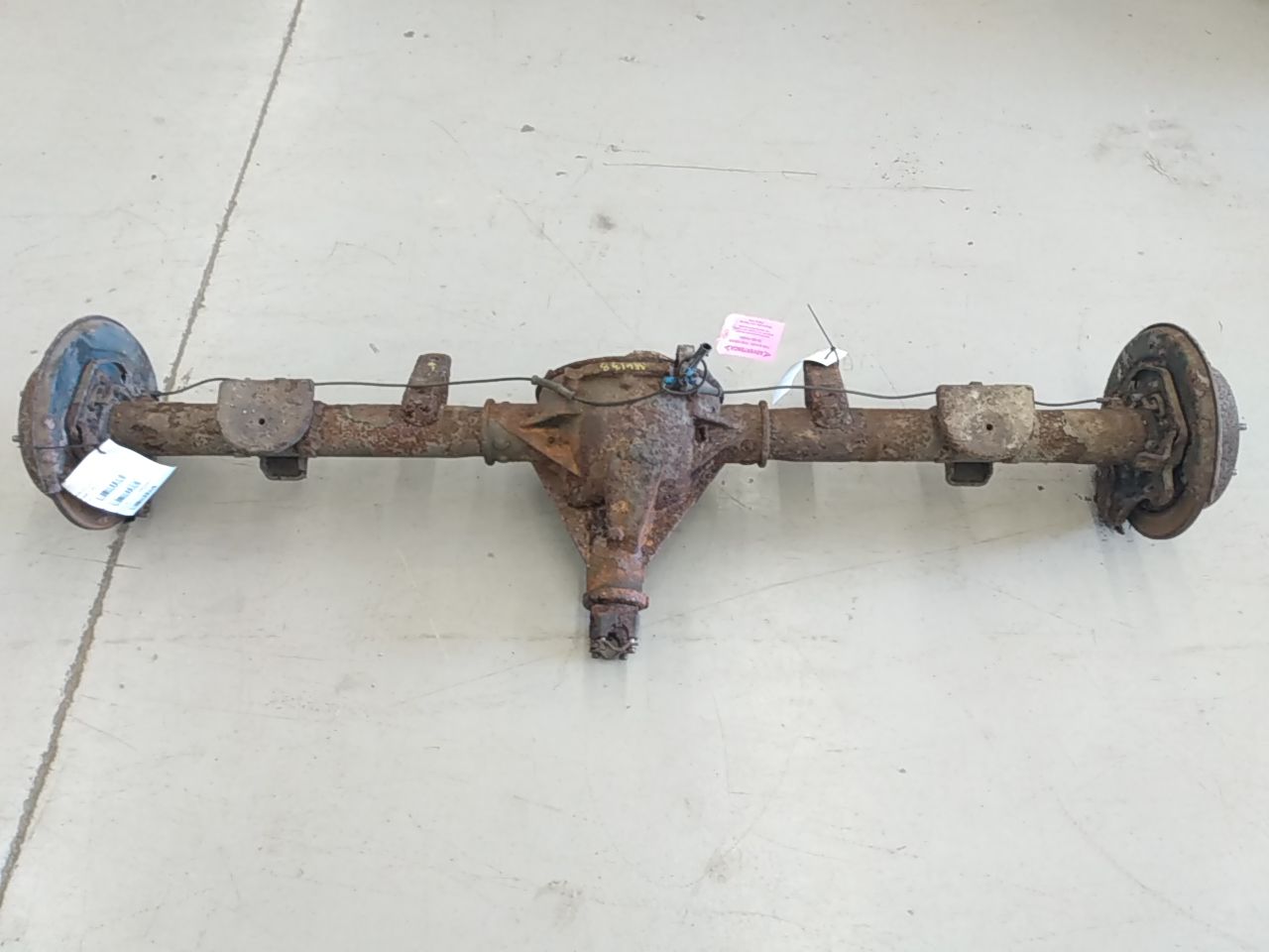 Hummer H3 Rear Axle Assembly