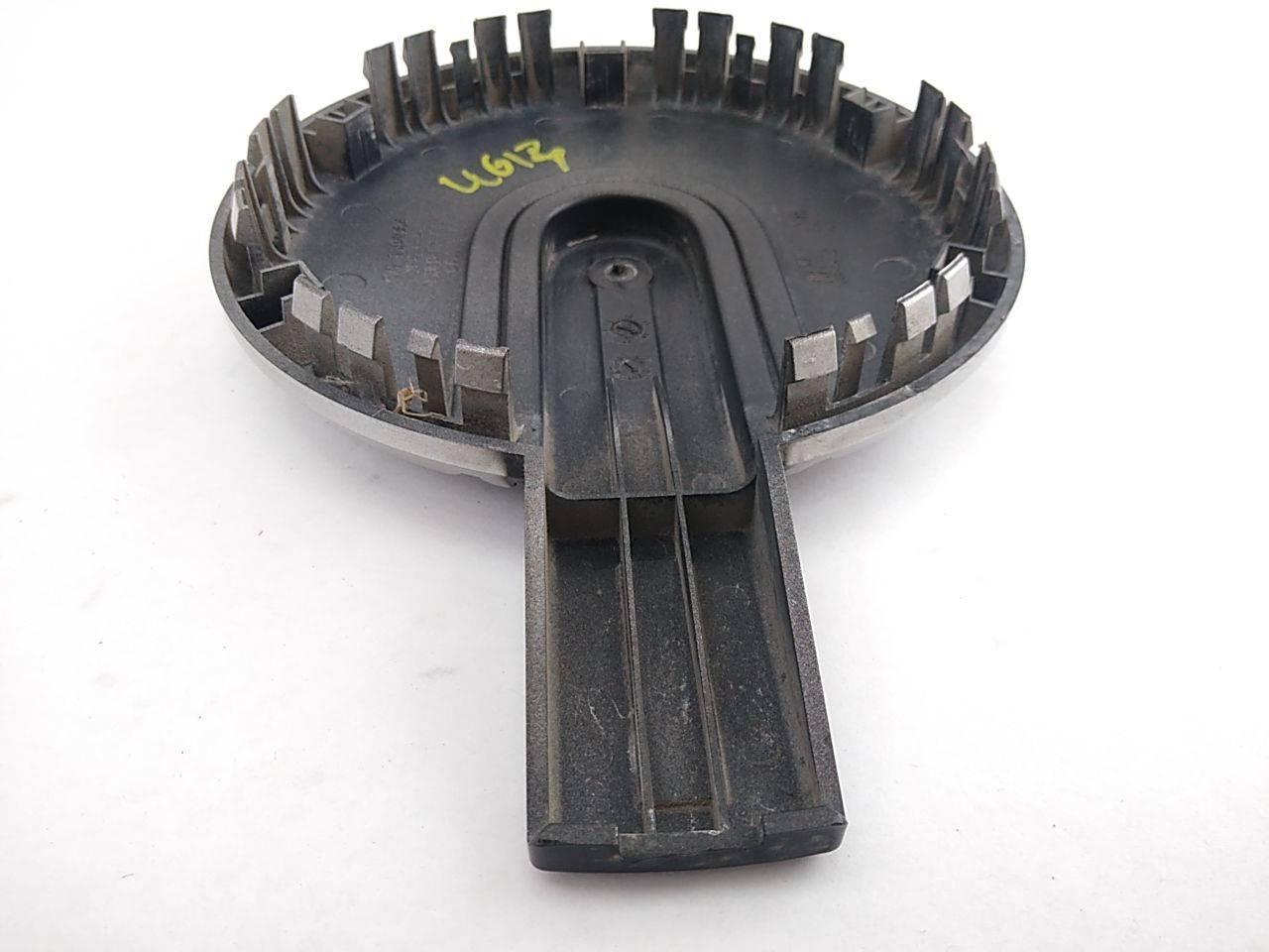 Hummer H3 Wheel Center Cap