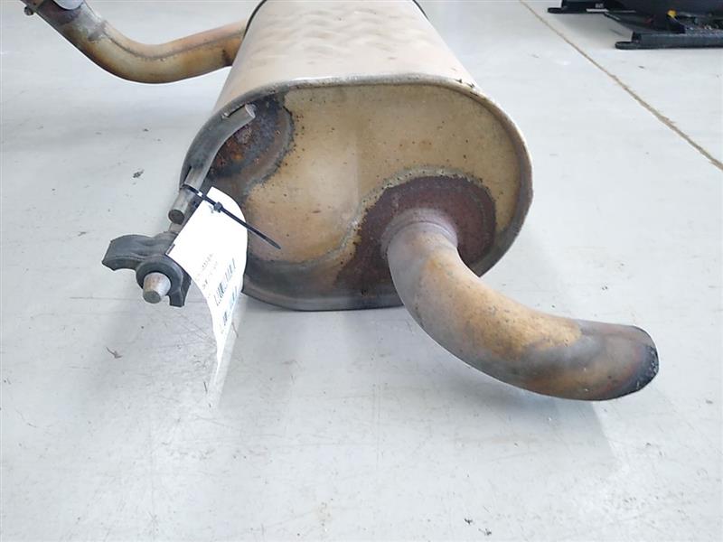 Hummer H3 Exhaust Pipe WIth Muffler