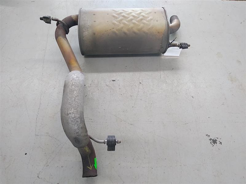 Hummer H3 Exhaust Pipe WIth Muffler