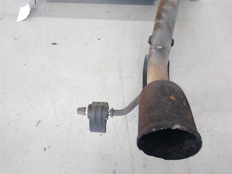 Hummer H3 Exhaust Pipe WIth Muffler