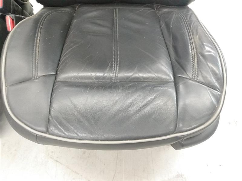 Hummer H3 Front Seat Set