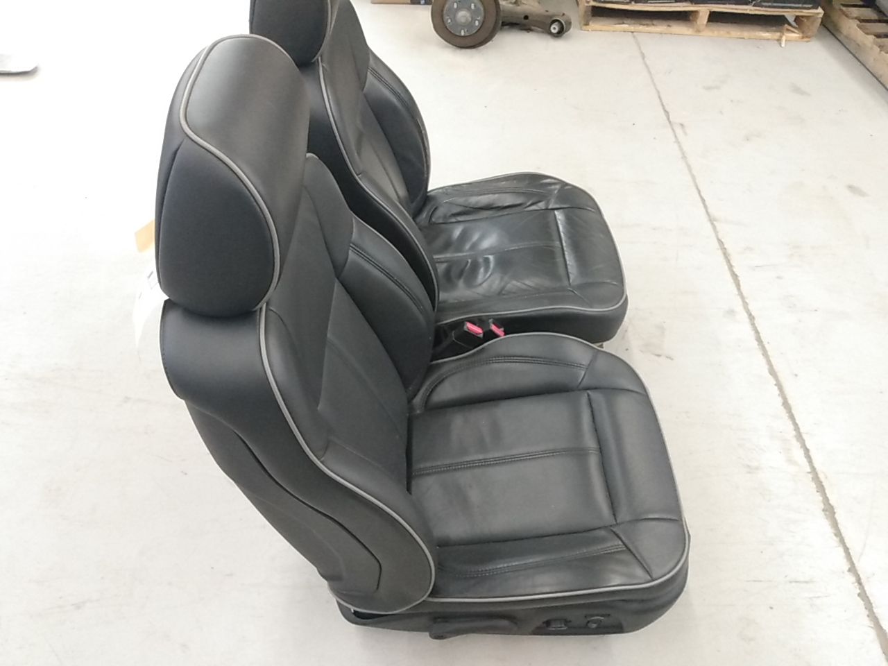 Hummer H3 Front Seat Set